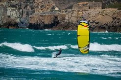 Ozone Edge V10 Kiteboard Kite -Surfing Gear Shop Edge V10 Action 7 840x560 32925.1572013468